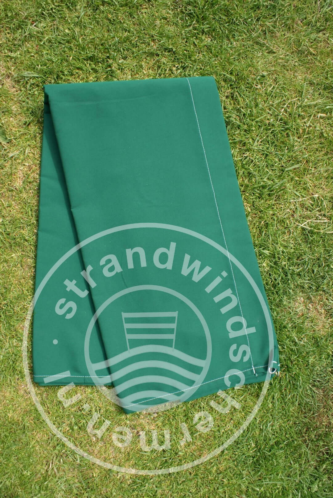 fabric-7m-Plain Green Dralon Windbreaker-Cloth
