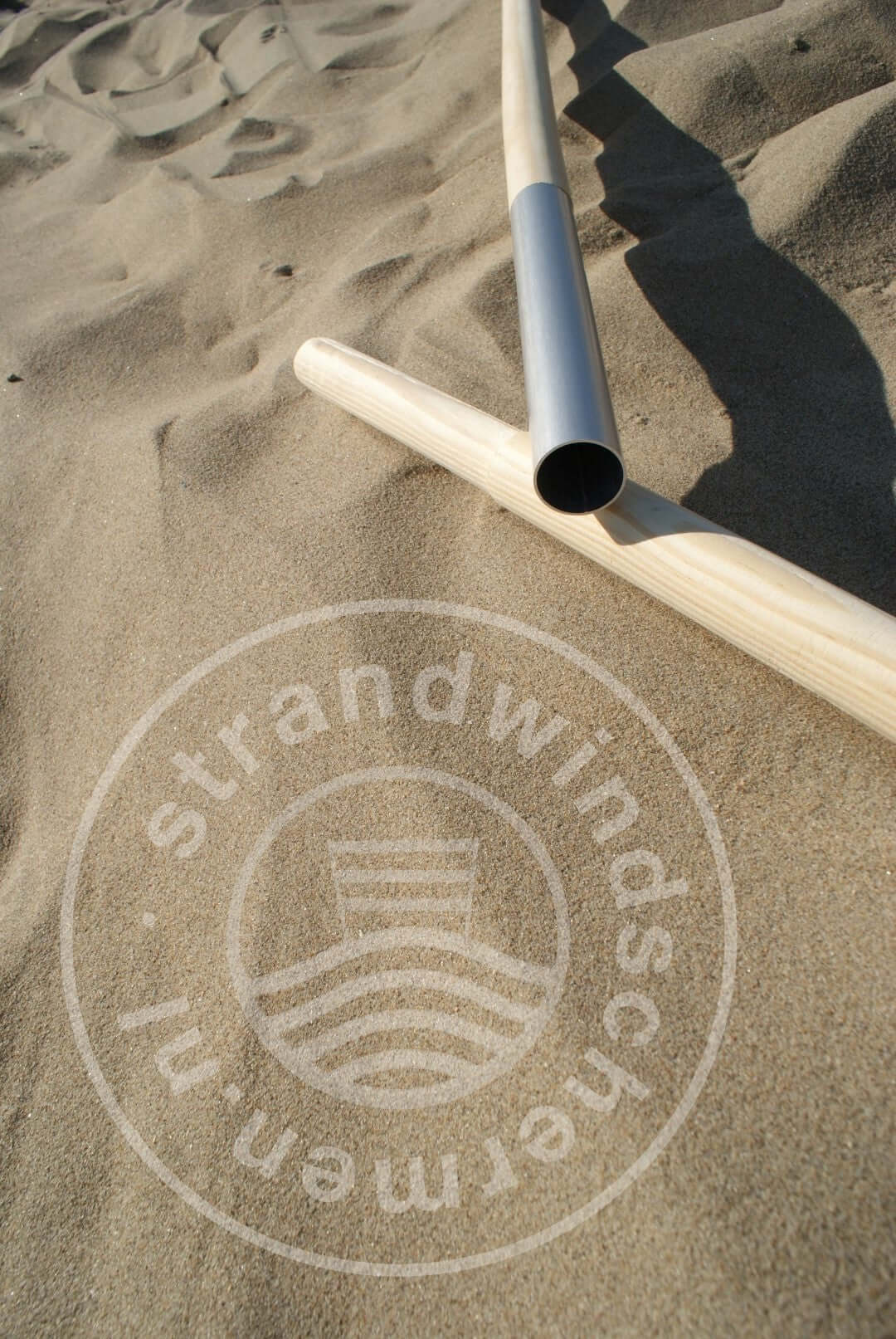 Divisible wooden Windbreaker stick 4 pieces