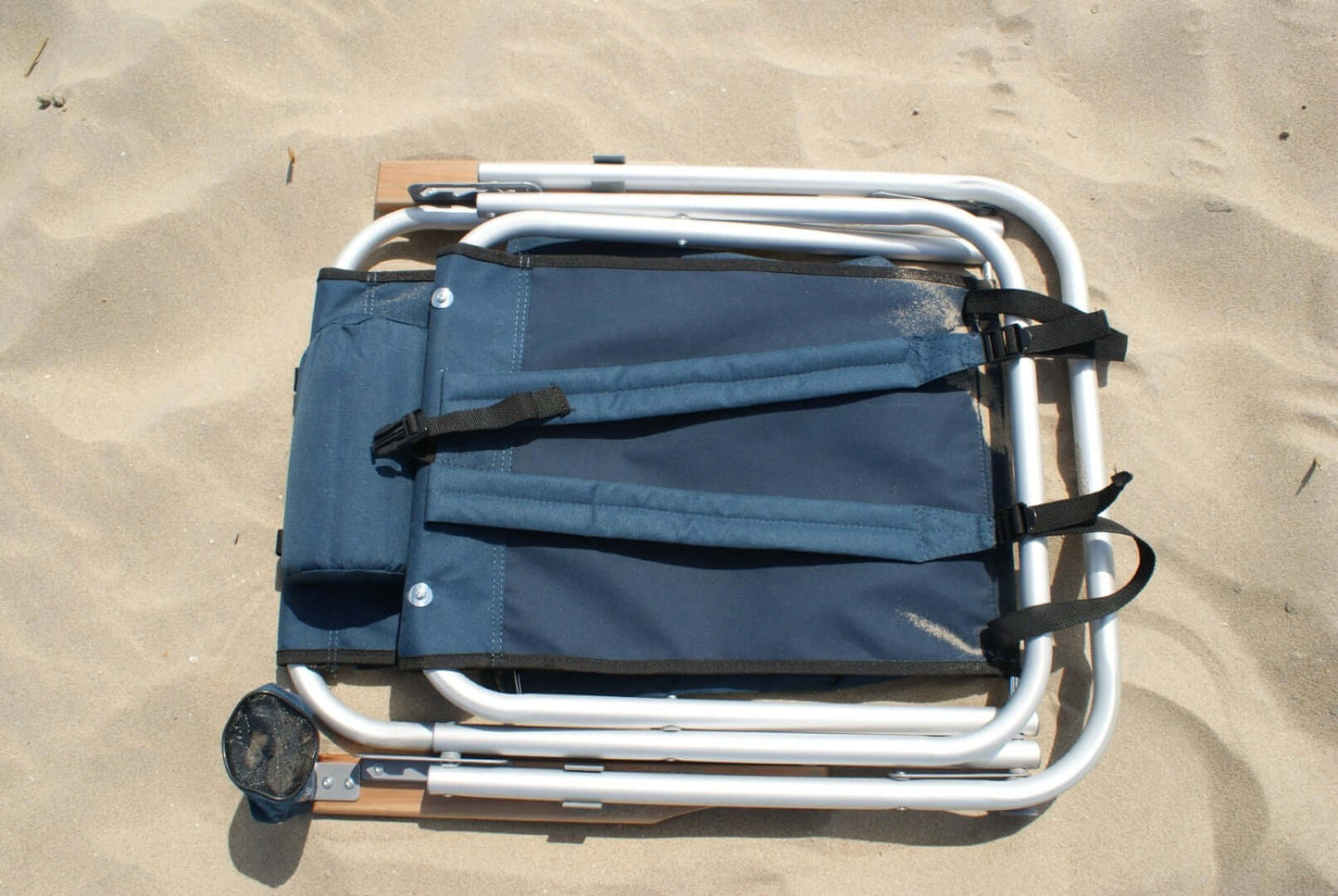 Easy Beach – Strandkorb-Rucksack/Klappstuhl