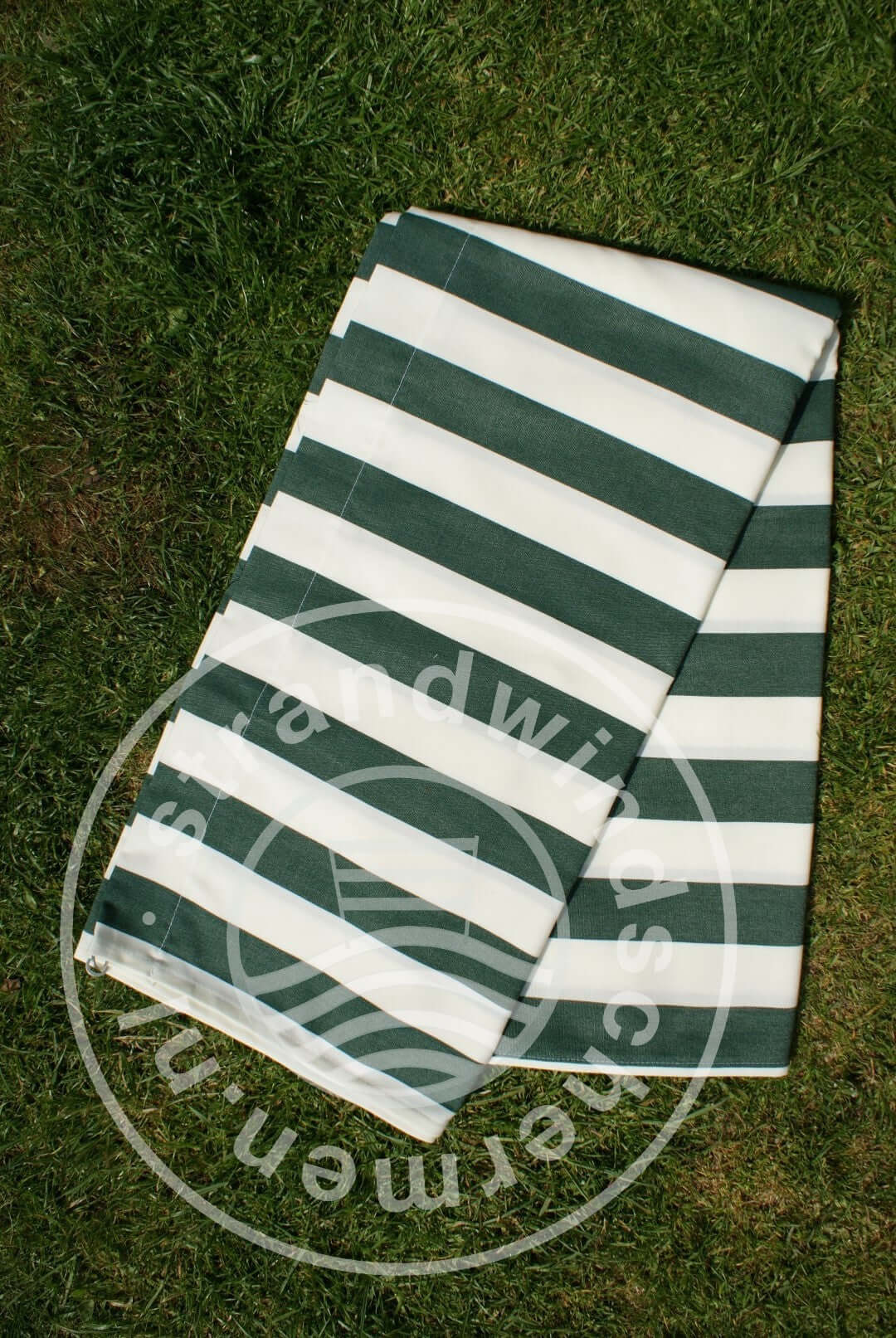 fabric-6m-Green/White Dralon Windbreaker-Cloth